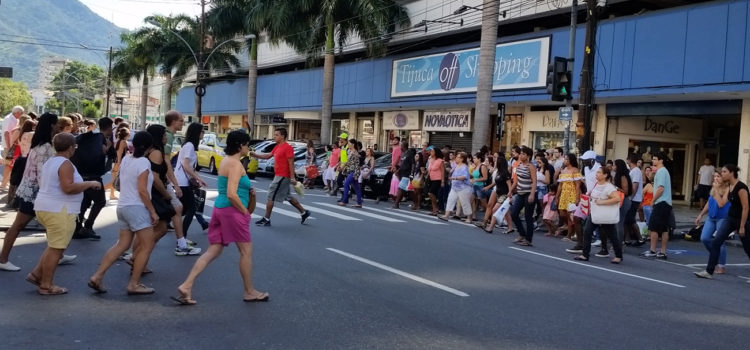 Tijucano cria agência que promete alavancar negócios no bairro Tijucano cria agência que promete alavancar negócios no bairro